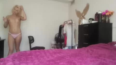 AnnaMarrie online show from 15, 11, 2025