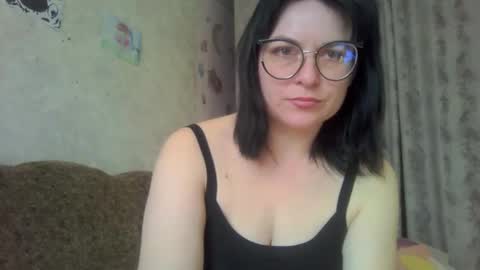 Snapshot of annaohrise chatting on 6, 5, 2026 AnnaOhRise online show from 6, 5, 2026