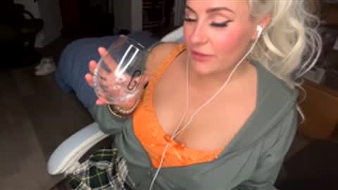 annaonme online show from 18, 3, 2026