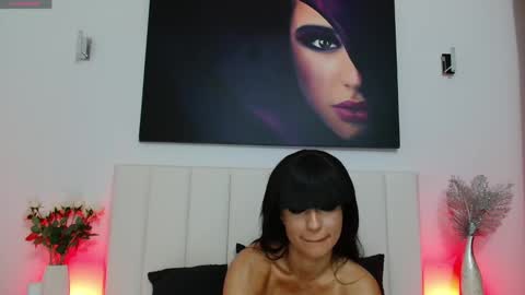 Snapshot of annaros_ chatting on 14, 12, 2024 AnnaRos online show from 14, 12, 2024