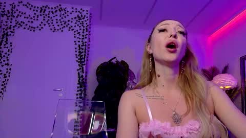 Snapshot of annastasiajune chatting on 21, 3, 2026 Annastasia online show from 21, 3, 2026