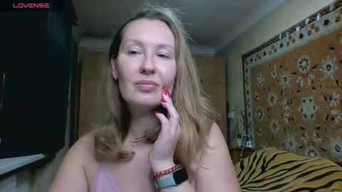 AnnaXLovers online show from 6, 11, 2025