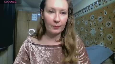 Snapshot of annaxlovers chatting on 7, 5, 2026 AnnaXLovers online show from 7, 5, 2026