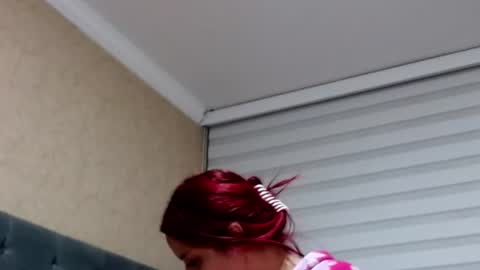 Snapshot of anne_julienne chatting on 31, 7, 2026 online show from 31, 7, 2026
