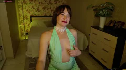 Snapshot of anne_karma chatting on 2, 8, 2026 anne_karma online show from 2, 8, 2026