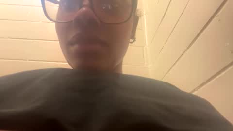 Snapshot of anne_lynn chatting on 15, 4, 2026 anne_lynn online show from 15, 4, 2026