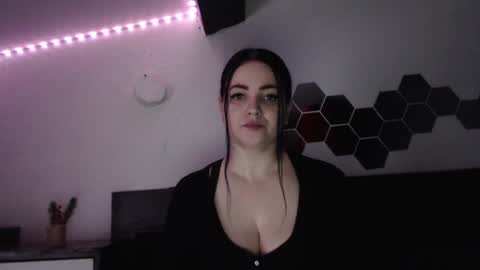 annebellee69 online show from 16, 2, 2025