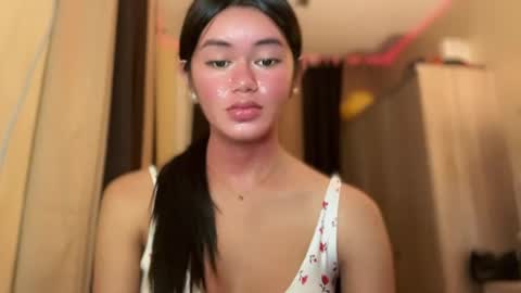 Snapshot of annedee_ chatting on 11, 12, 2024 Kim online show from 11, 12, 2024