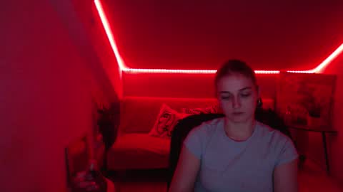 annewilsonn online show from 3, 2, 2026