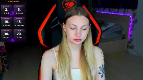 Snapshot of annie69kiss chatting on 25, 3, 2026 Annie online show from 25, 3, 2026