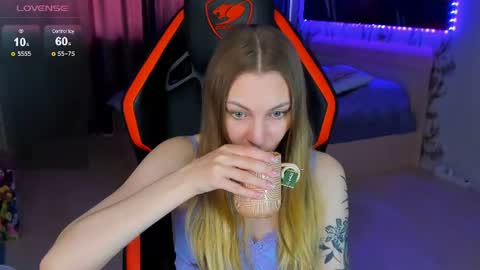 Snapshot of annie69kiss chatting on 15, 6, 2026 Annie online show from 15, 6, 2026