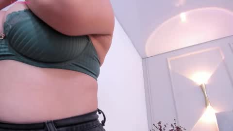 annie_20_ online show from 5, 2, 2026