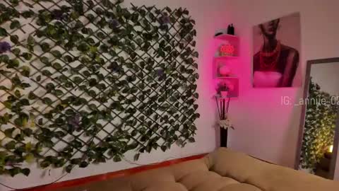 Snapshot of annie_barozzi chatting on 11, 1, 2025 annie_barozzi online show from 11, 1, 2025