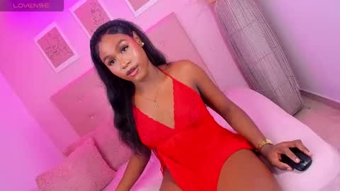 annie_dolce_ online show from 19, 11, 2025