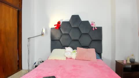 Snapshot of annie_dreams69 chatting on 3, 12, 2024 Annie online show from 3, 12, 2024