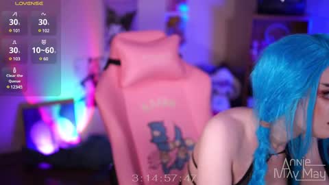 Snapshot of annie_may_may chatting on 8, 3, 2025 Annie May   online show from 8, 3, 2025