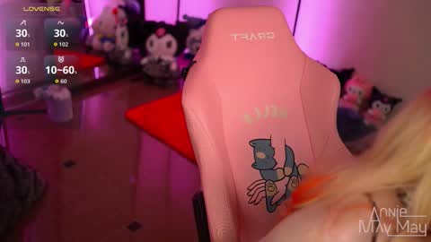 Snapshot of annie_may_may chatting on 6, 10, 2025 Annie May   online show from 6, 10, 2025