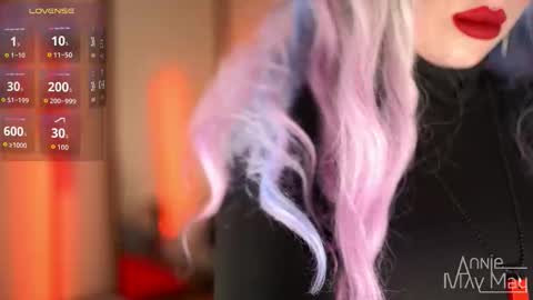 Snapshot of annie_may_may chatting on 17, 10, 2025 Annie May   online show from 17, 10, 2025