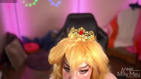 Snapshot of annie_may_may chatting on 12, 4, 2026 Annie May online show from 12, 4, 2026