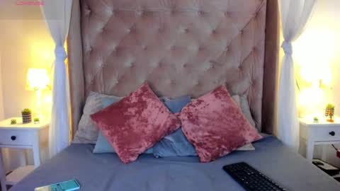 Aniie online show from 4, 4, 2026