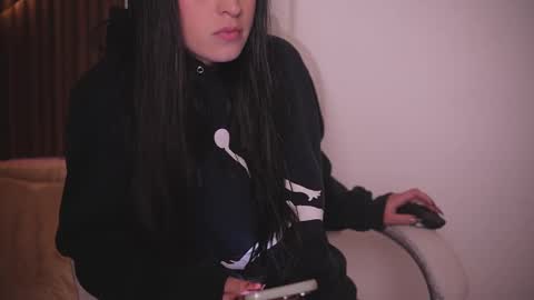 Snapshot of annie_roberts7 chatting on 10, 9, 2025 Annie Roberts online show from 10, 9, 2025