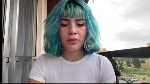 Snapshot of annie_snow_ chatting on 3, 2, 2025 JEANNE no olvides seguirme dont forget follow me  uu online show from 3, 2, 2025