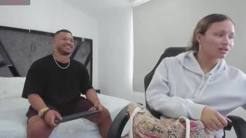 Annie and Stefan online show from 1, 11, 2025