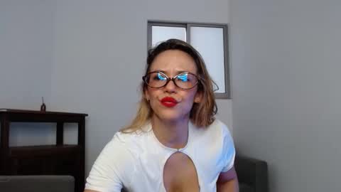 Snapshot of anniecervantez chatting on 1, 4, 2026 Annie online show from 1, 4, 2026