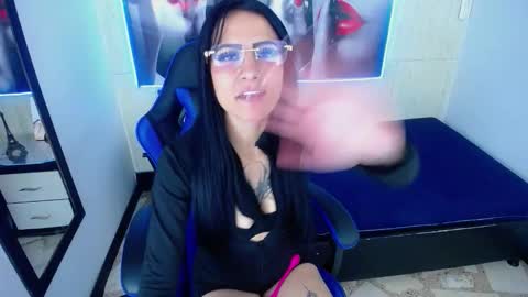 Snapshot of anniee_x chatting on 17, 1, 2026 Anniee online show from 17, 1, 2026