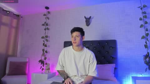 Snapshot of anniie_and_alex chatting on 3, 12, 2024 Annie Alex online show from 3, 12, 2024