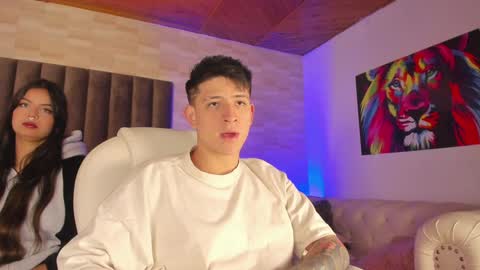 Snapshot of anniie_and_alex chatting on 19, 1, 2025 Annie Alex online show from 19, 1, 2025