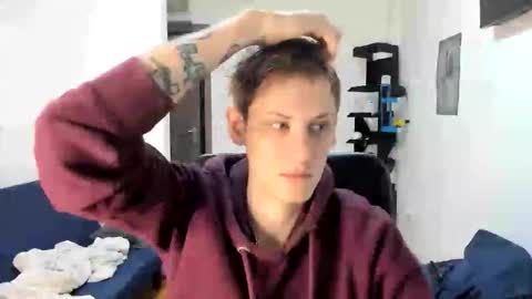 Snapshot of annonimsick chatting on 1, 10, 2025 online show from 1, 10, 2025