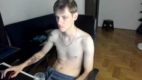 Snapshot of annonimsick chatting on 3, 10, 2025 online show from 3, 10, 2025