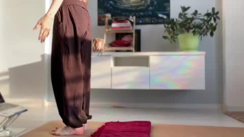 Snapshot of anntics_ chatting on 17, 9, 2025 N  antics online show from 17, 9, 2025