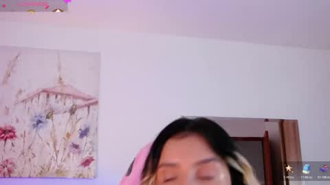 Snapshot of anntonellalee chatting on 18, 11, 2025 Antonella Lee online show from 18, 11, 2025