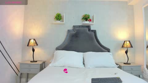 Anntonia Woods  online show from 21, 12, 2024