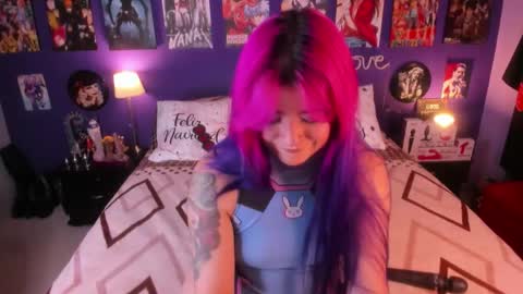 Snapshot of anny_cross chatting on 25, 11, 2025 Paty online show from 25, 11, 2025