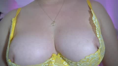 Snapshot of anny_dee chatting on 23, 4, 2026 Anny online show from 23, 4, 2026