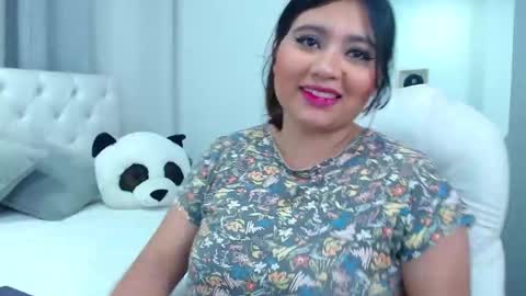 Snapshot of anny_louis chatting on 15, 2, 2025 ANNY LOUIS online show from 15, 2, 2025