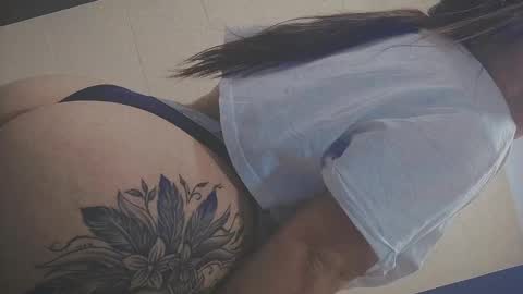 Snapshot of anny_louis chatting on 16, 2, 2025 ANNY LOUIS online show from 16, 2, 2025