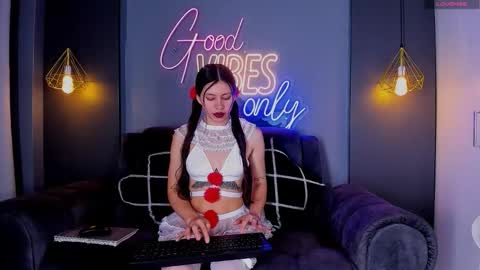 anny_loves online show from 31, 10, 2025