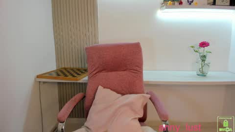 Snapshot of anny_lust chatting on 2, 4, 2026 Issabela online show from 2, 4, 2026