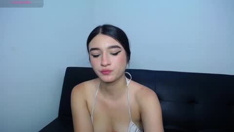 Snapshot of anny_naf chatting on 22, 12, 2025 Anny online show from 22, 12, 2025