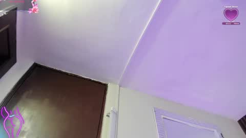 Snapshot of annyhathaway chatting on 18, 4, 2026 Anny online show from 18, 4, 2026