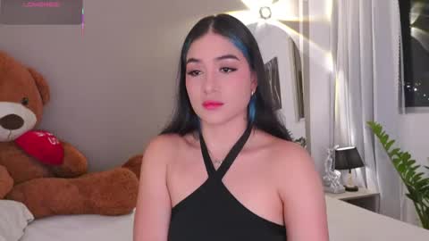 Snapshot of annyhizzle chatting on 20, 11, 2025 online show from 20, 11, 2025