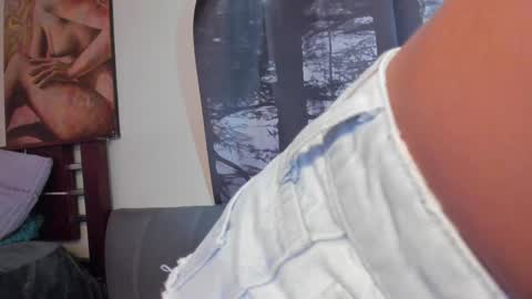 Snapshot of annyluna1 chatting on 18, 4, 2026 Annyluna online show from 18, 4, 2026