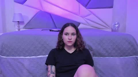 AnnyT online show from 1, 12, 2024