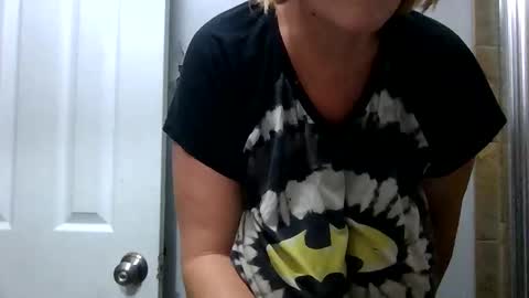 Snapshot of anonolawless chatting on 15, 4, 2026 anonolawless online show from 15, 4, 2026