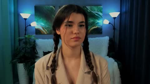 Anora online show from 14, 9, 2025