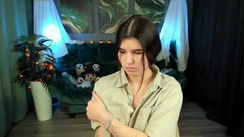 Anora online show from 10, 10, 2025